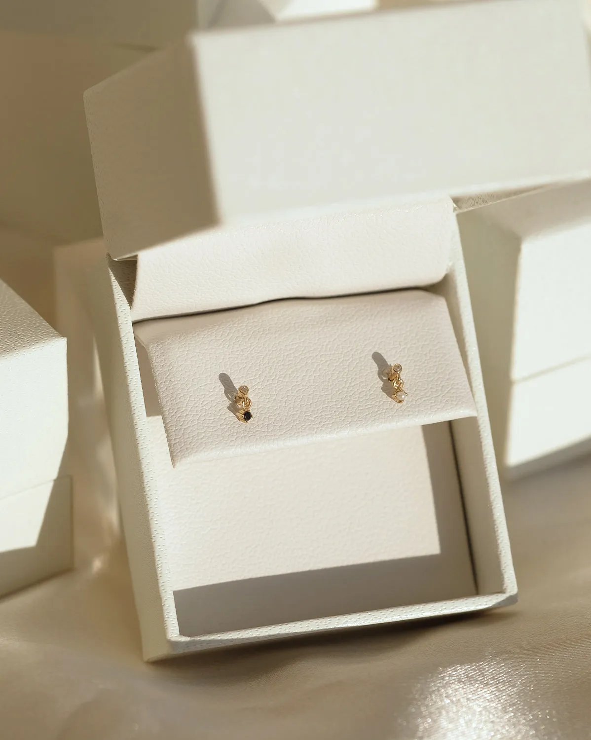 14K Solid Gold Lisa Tiny Onyx Stud