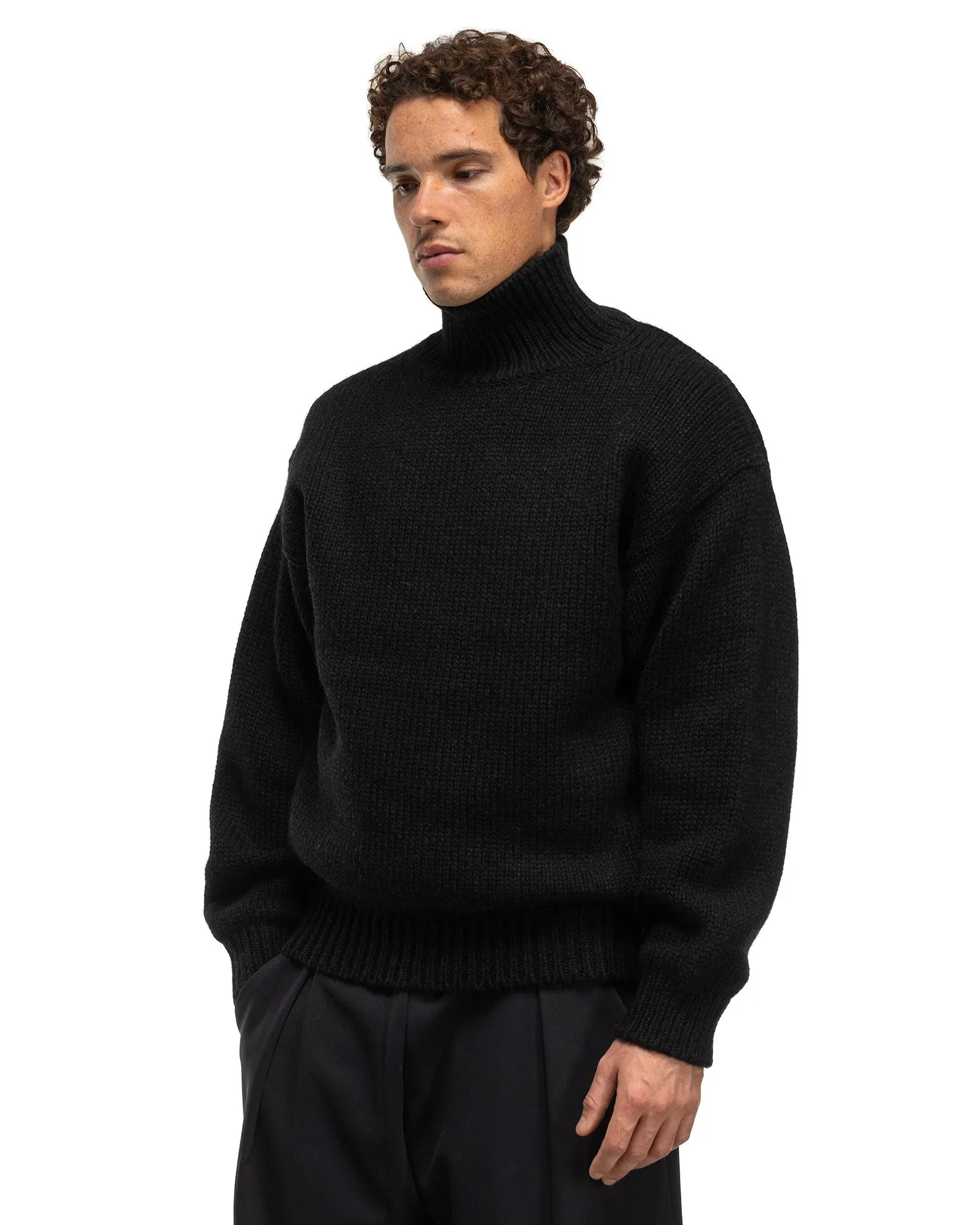 Blueface Low Gauge Turtle Neck Black