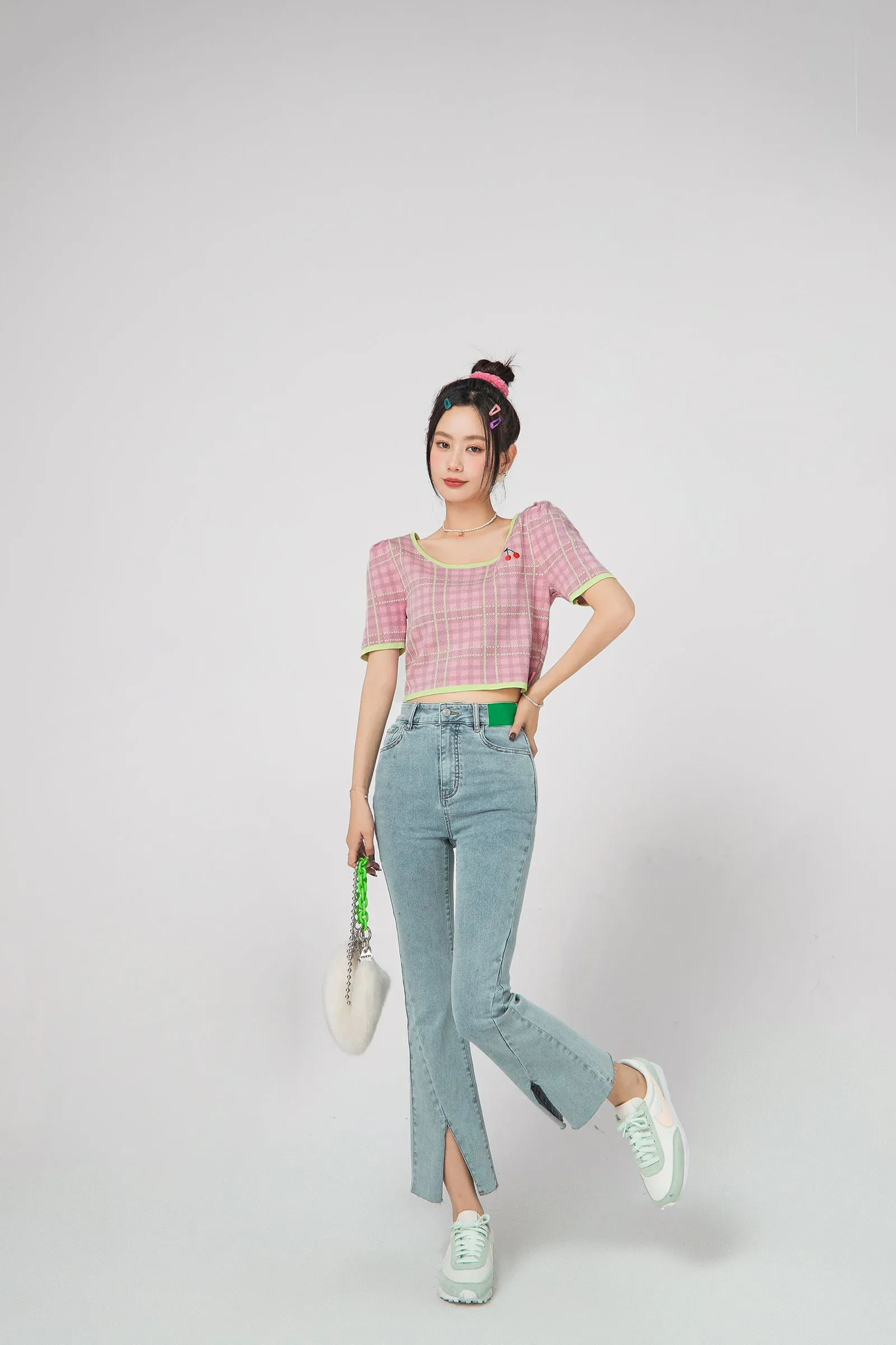 Check Puff Sleeve Knit Top