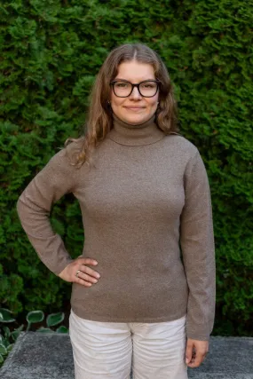 Ladies Cashmere Sweater: Turtleneck Wildebeast