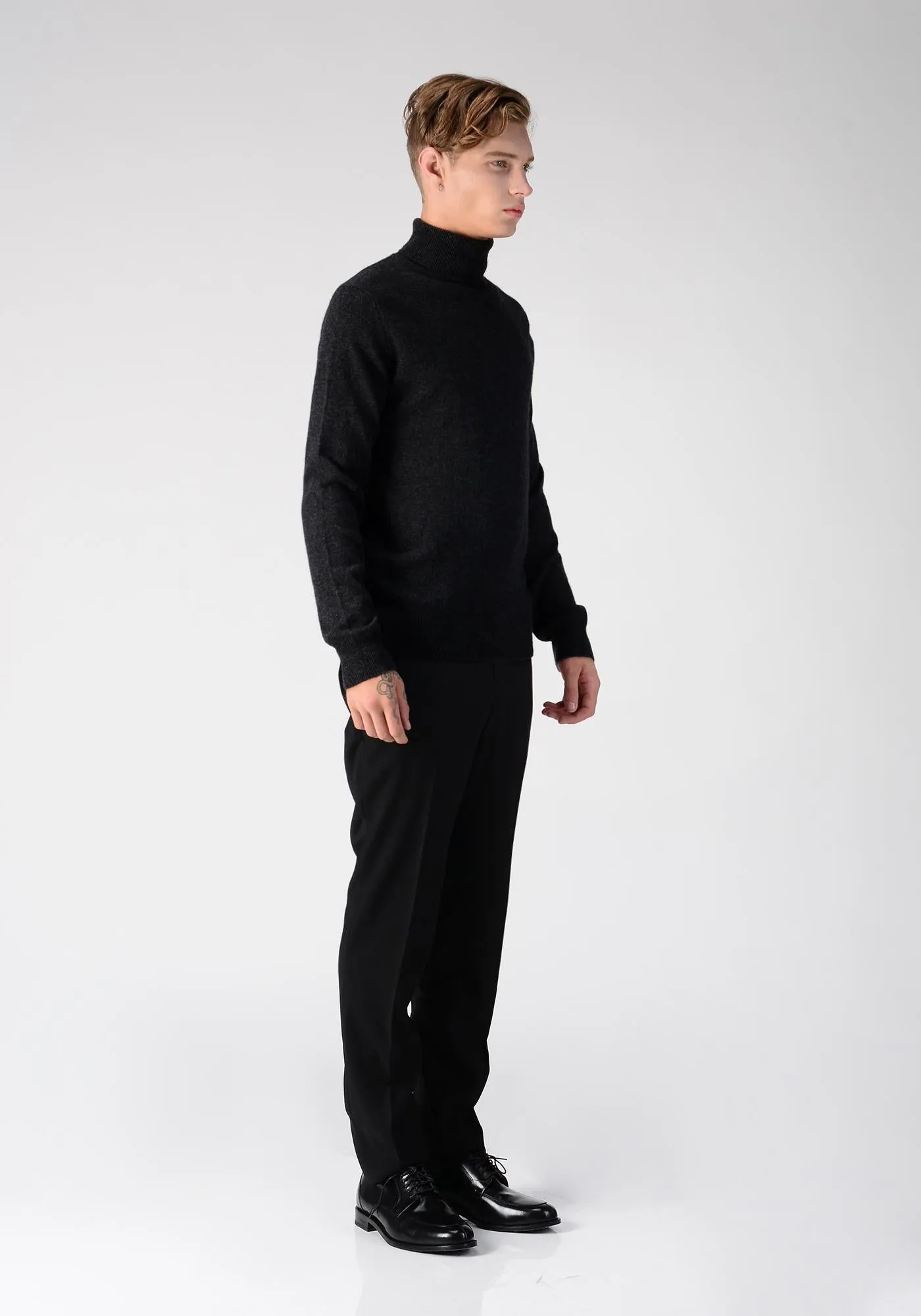 Men Turtleneck Sweater_Black