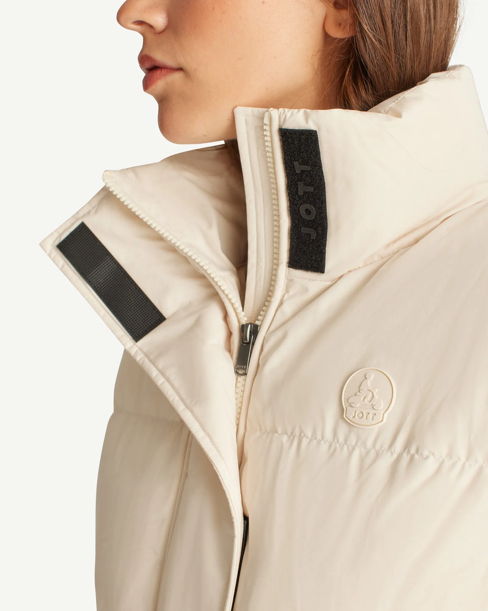 Shangai cropped puffer-style sleeveless down jacket Ivory